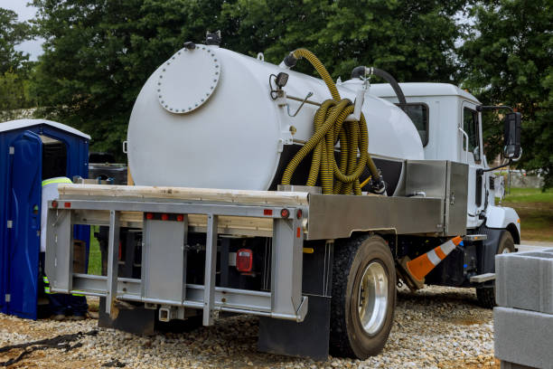 Best Portable restroom trailer rental  in Leetonia, OH