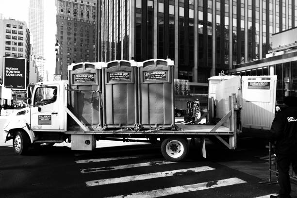Best Sanitation services for porta potties  in Leetonia, OH